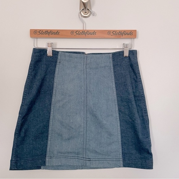 Free People x Urban Outfitters Two Tone Denim Mini Skirt- Blue- Size 6 - Picture 2 of 5